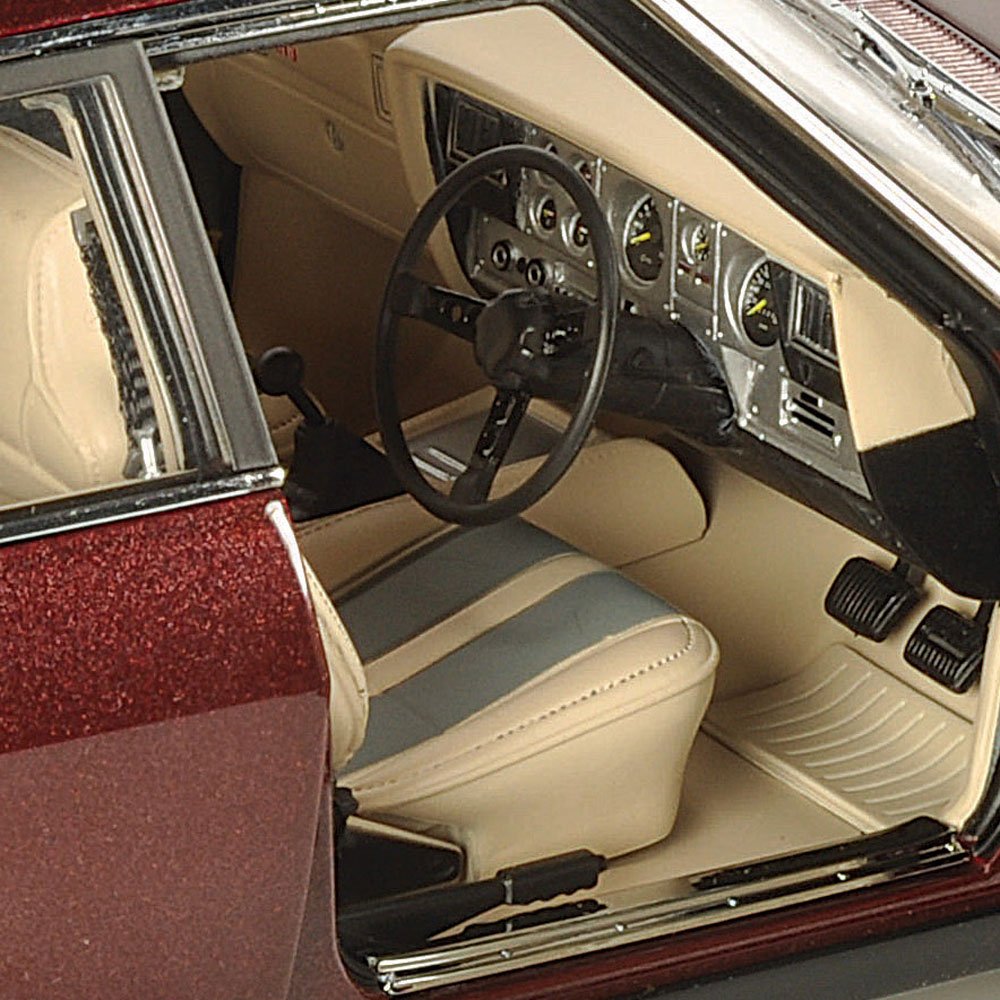 1/18 Holden HJ Monaro GTS Sedan Claret Metallic