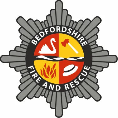 1/76 Mercedes Bedfordshire Fire & Rescue Service