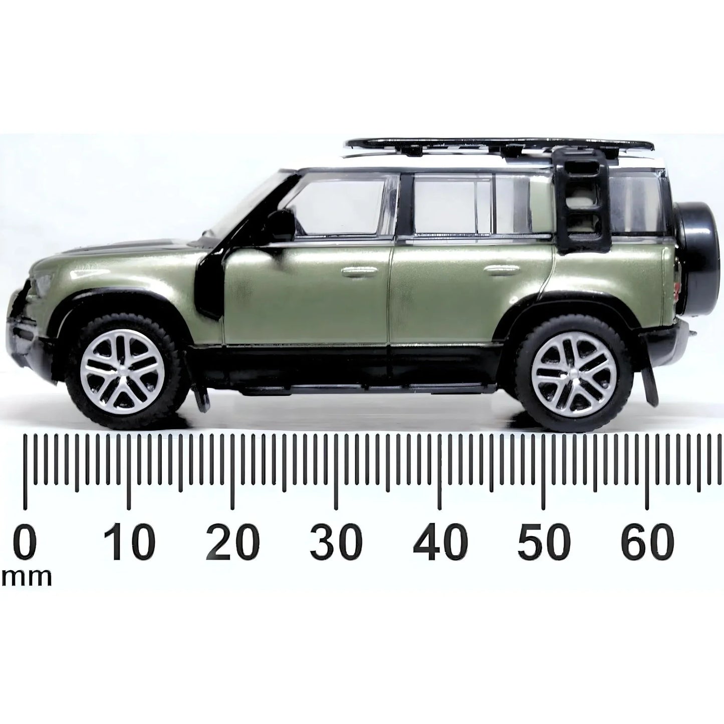 1/76 New Land Rover Defender 110 Pangea Green