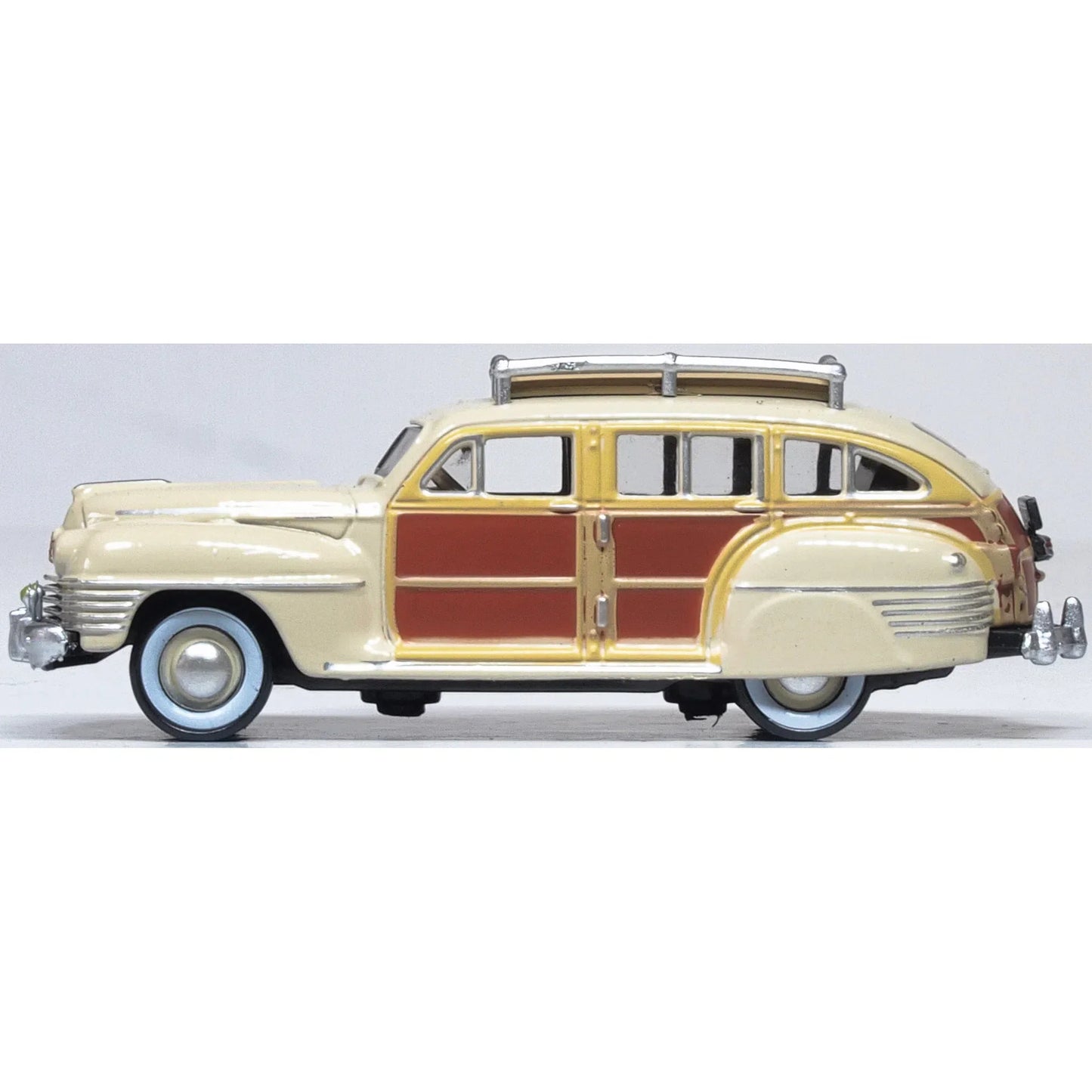 1/87 Chrysler T & C Woody Wagon 1942 Catalina Tan