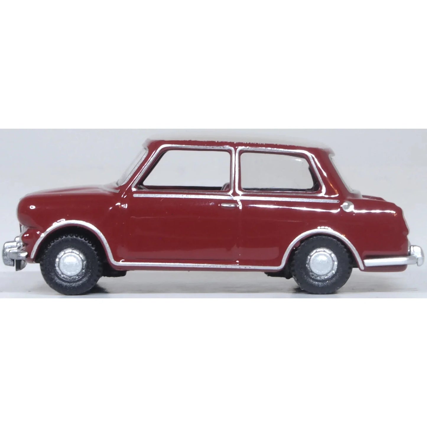 1/76 Riley Elf MKIII Damask Red/Whitehall Beige