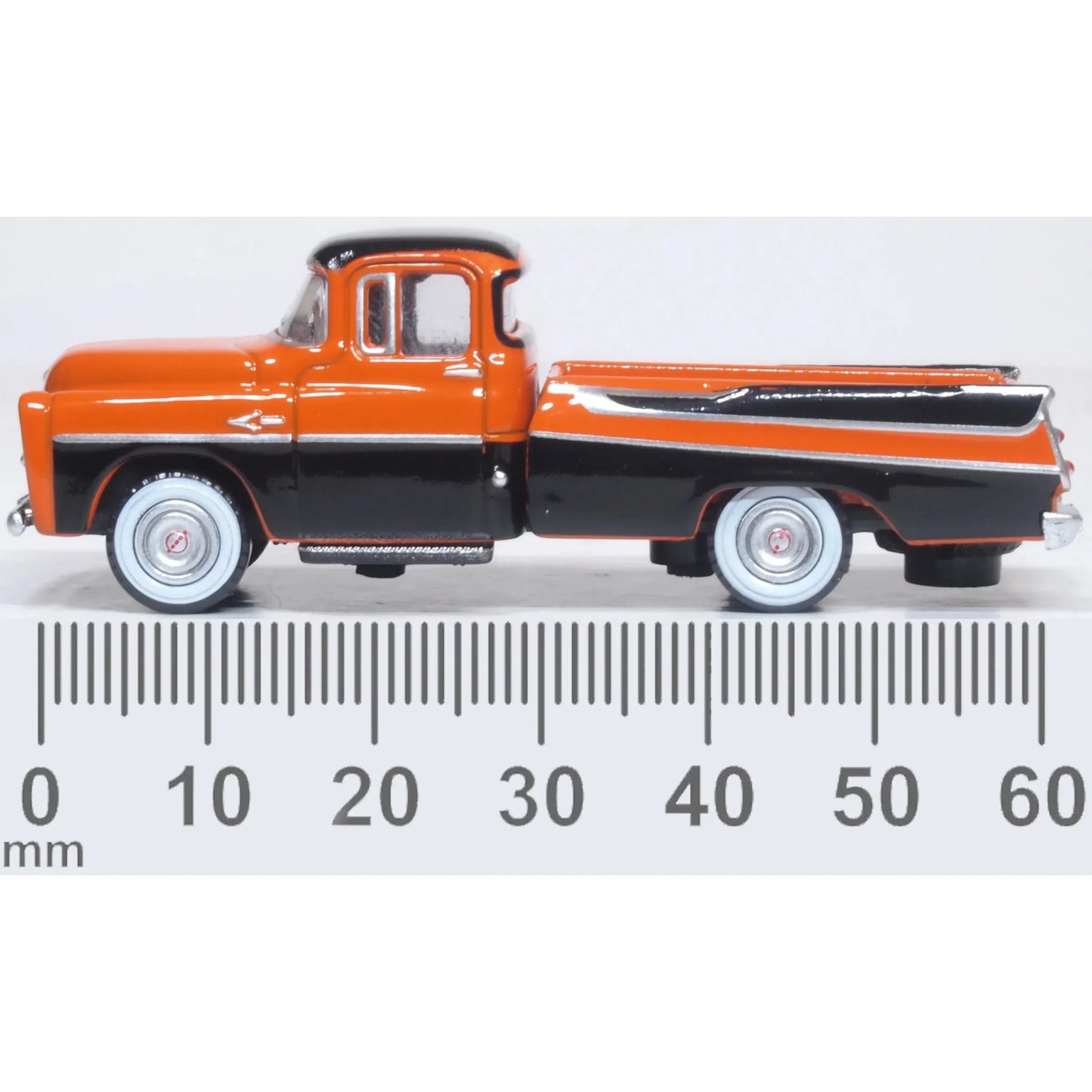 1/87 Dodge D100 Pick Up 1957 Omaha Orange and Jewel Black