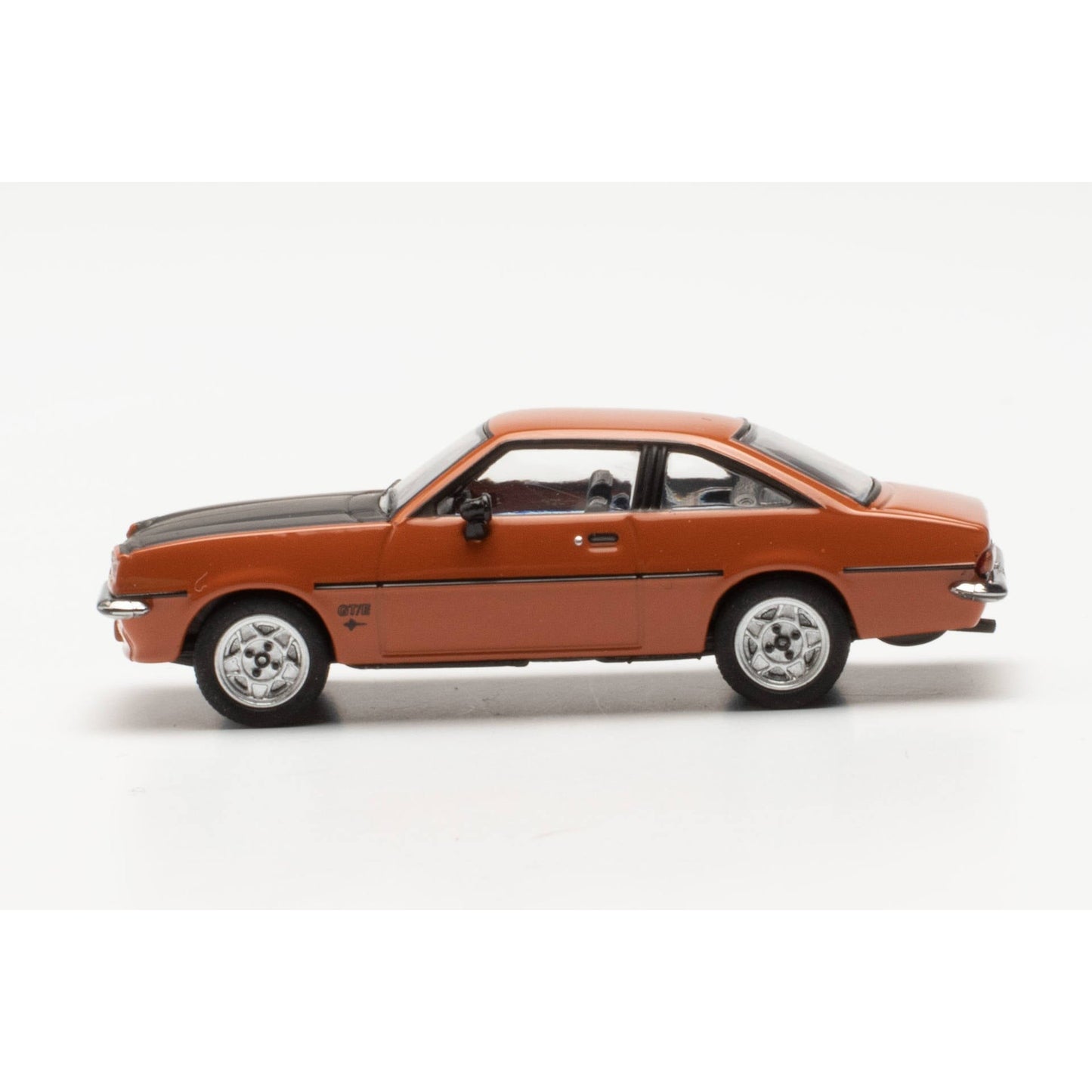 1/87 Opel Manta B (Sienna Red)